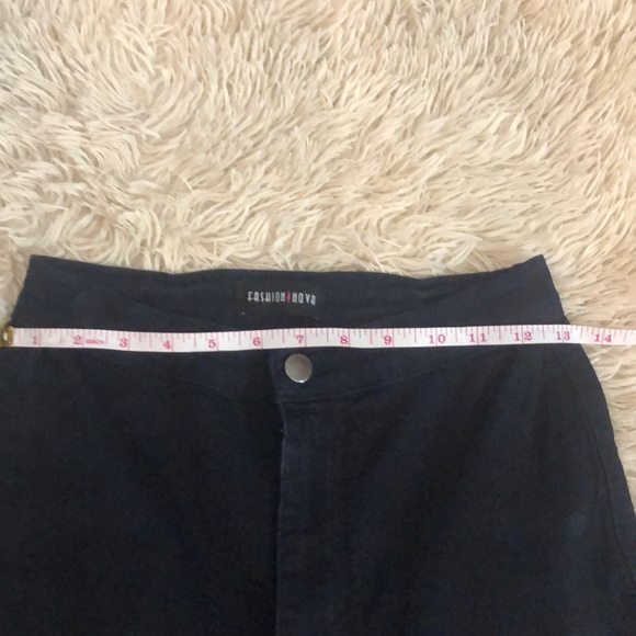 Fashion nova high-rise super stretch dark Jean - Picture 3 of 4